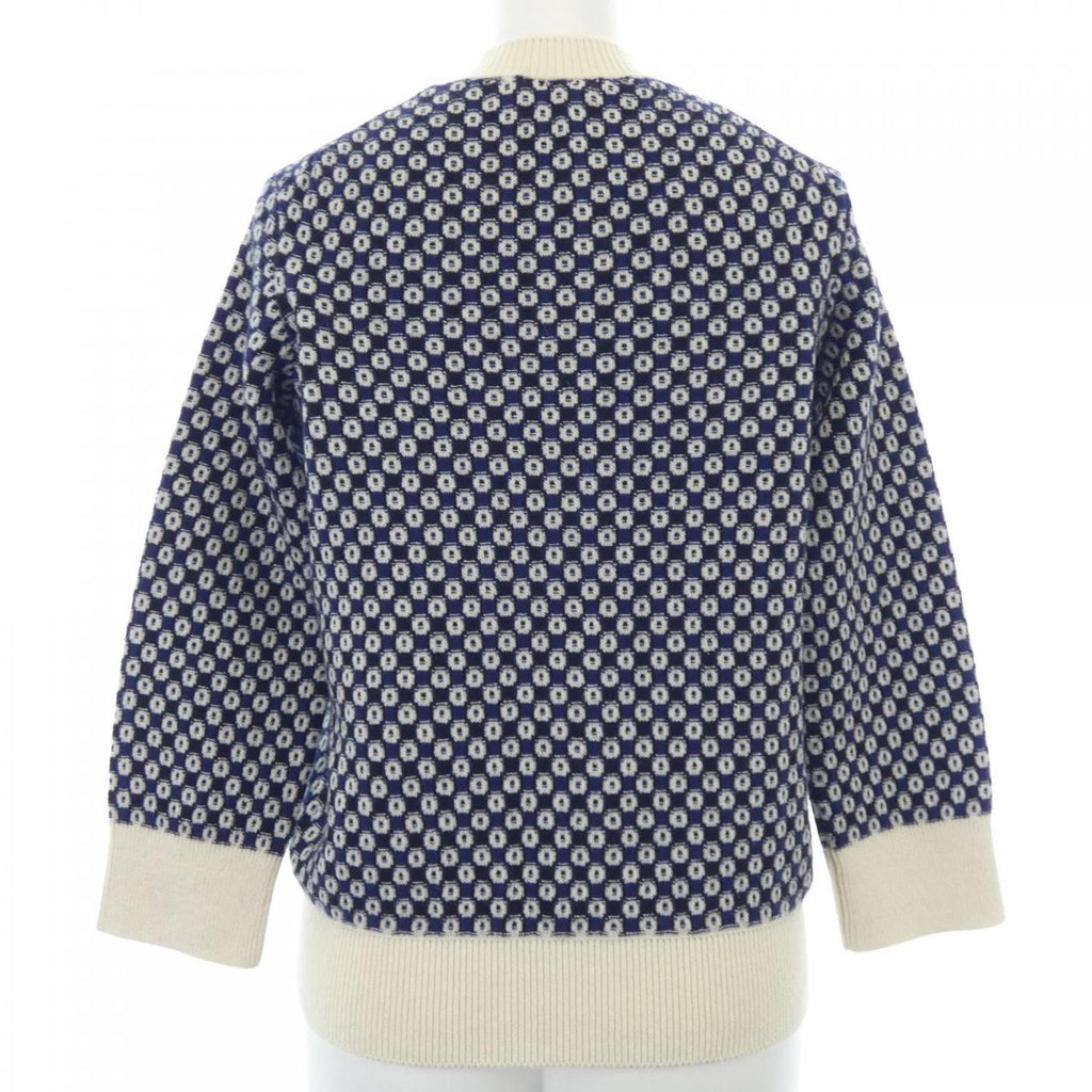 Chanel P47951K06141 Cashmere igan