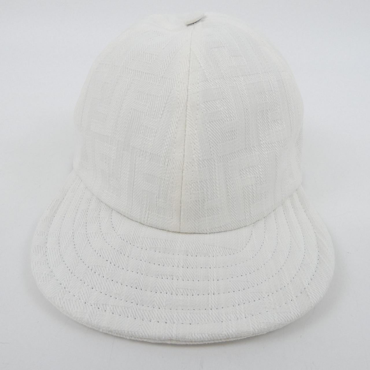 Fendi FXQ964 AN9U Cap