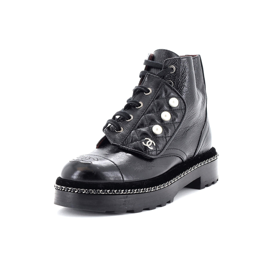 Women's Cap Toe CC Chain Around Pearl Combat Boots Leather