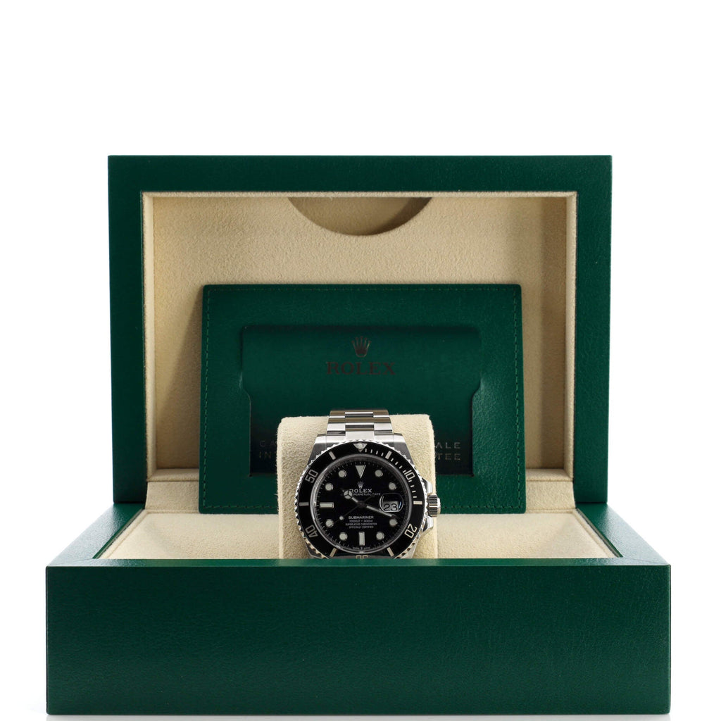 Oyster Perpetual Submariner Date Automatic Watch Stainless Steel and Cerachrom 41