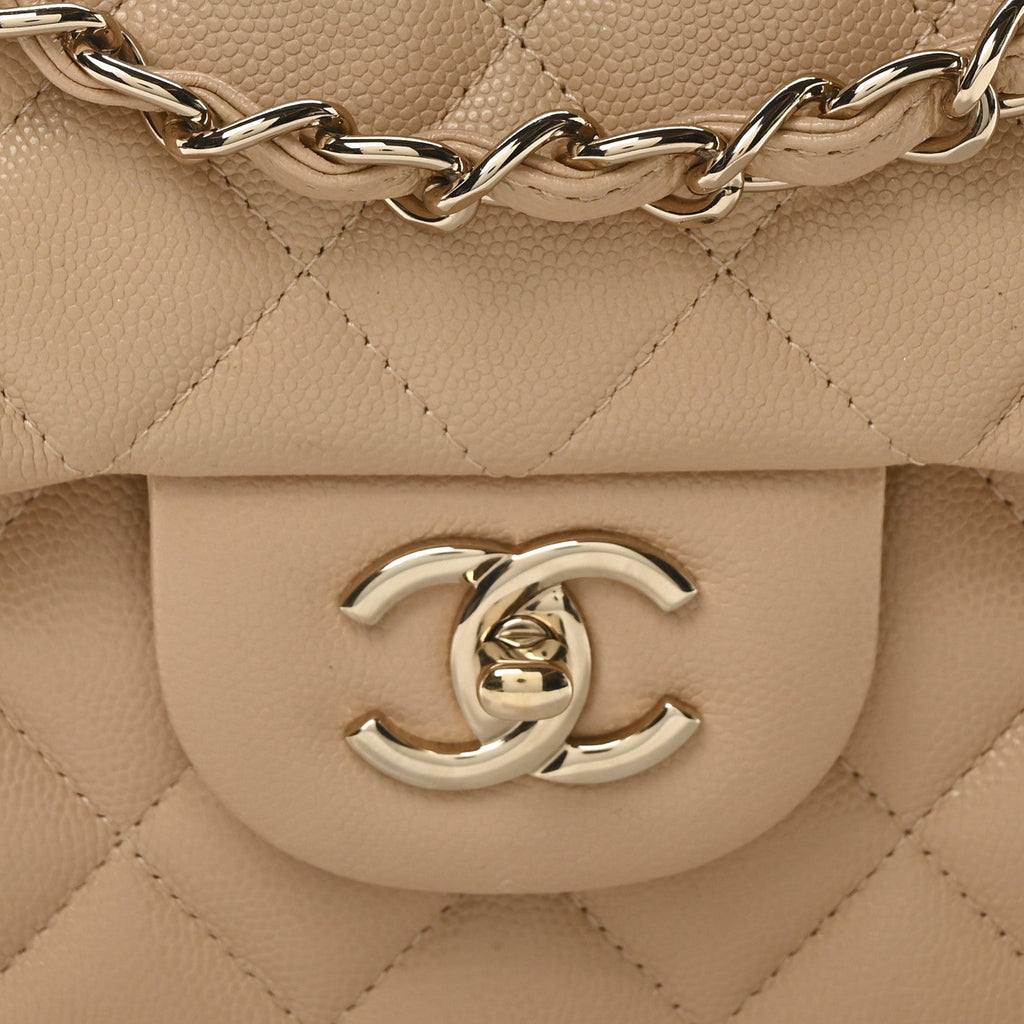 Caviar Quilted Jumbo Double Flap Beige Clair