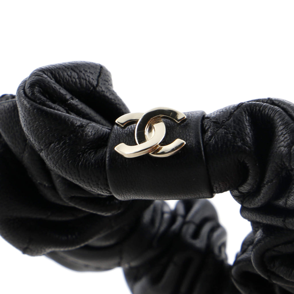 CC Chain Around Scrunchie Lambskin