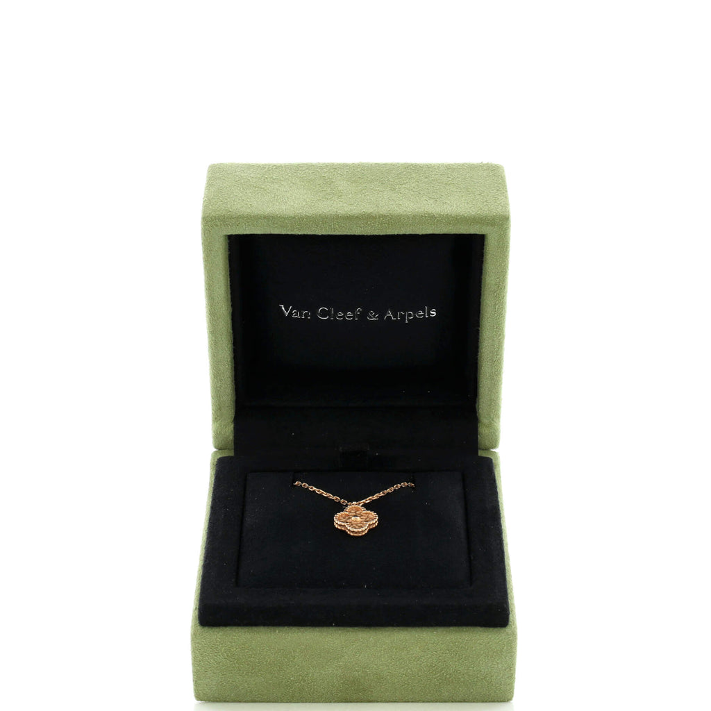Sweet Alhambra Pendant Necklace 18K Rose Gold