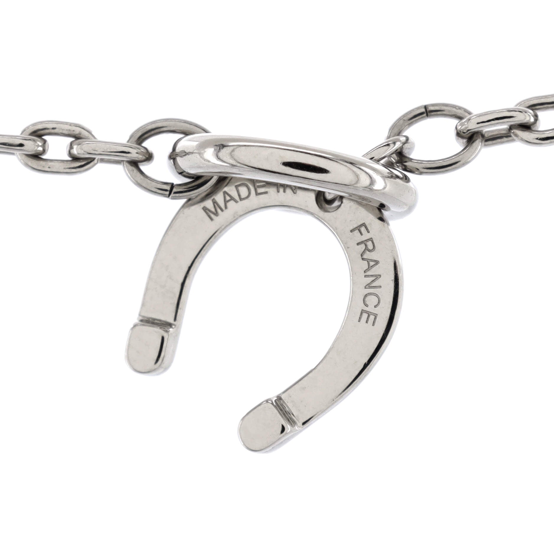 Cheval Pendant Necklace Metal with Vulcanium