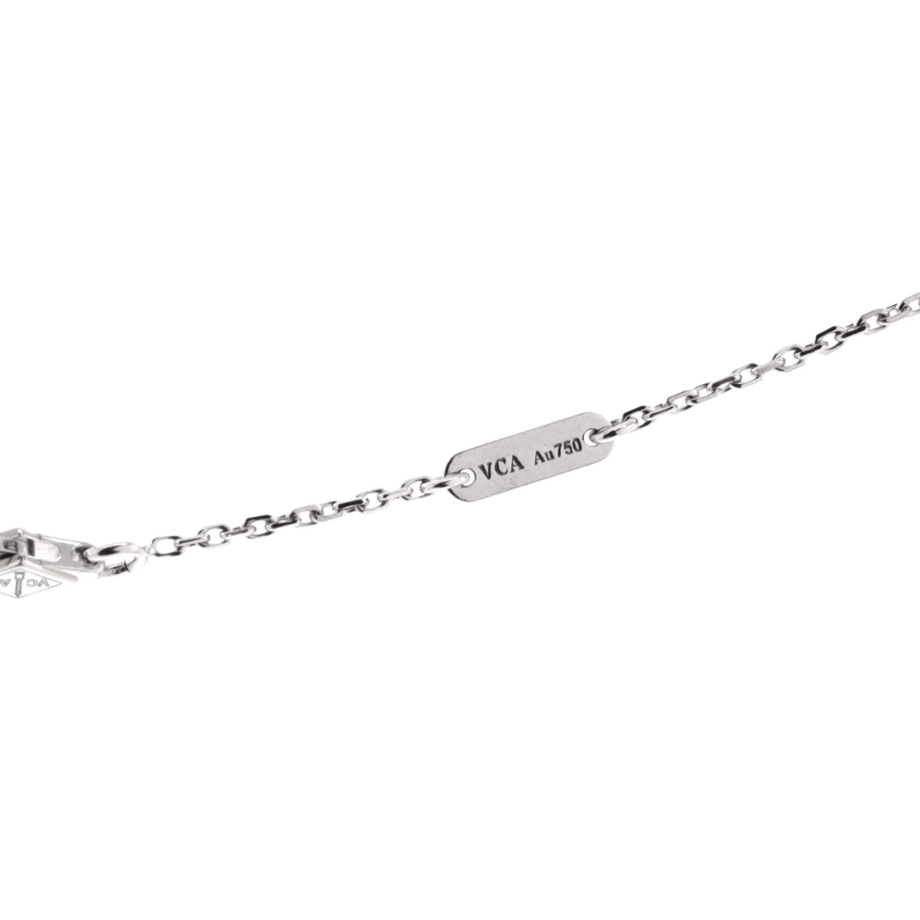 Sweet Alhambra Pendant Necklace 18K White Gold with Diamonds