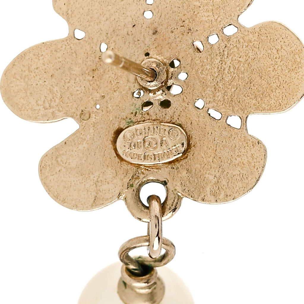 Pearl CC Camellia Dangle Earrings Gold