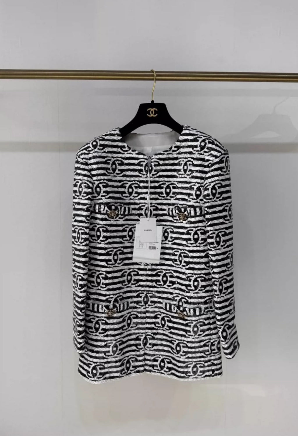 Chanel 22SS black and white jacket