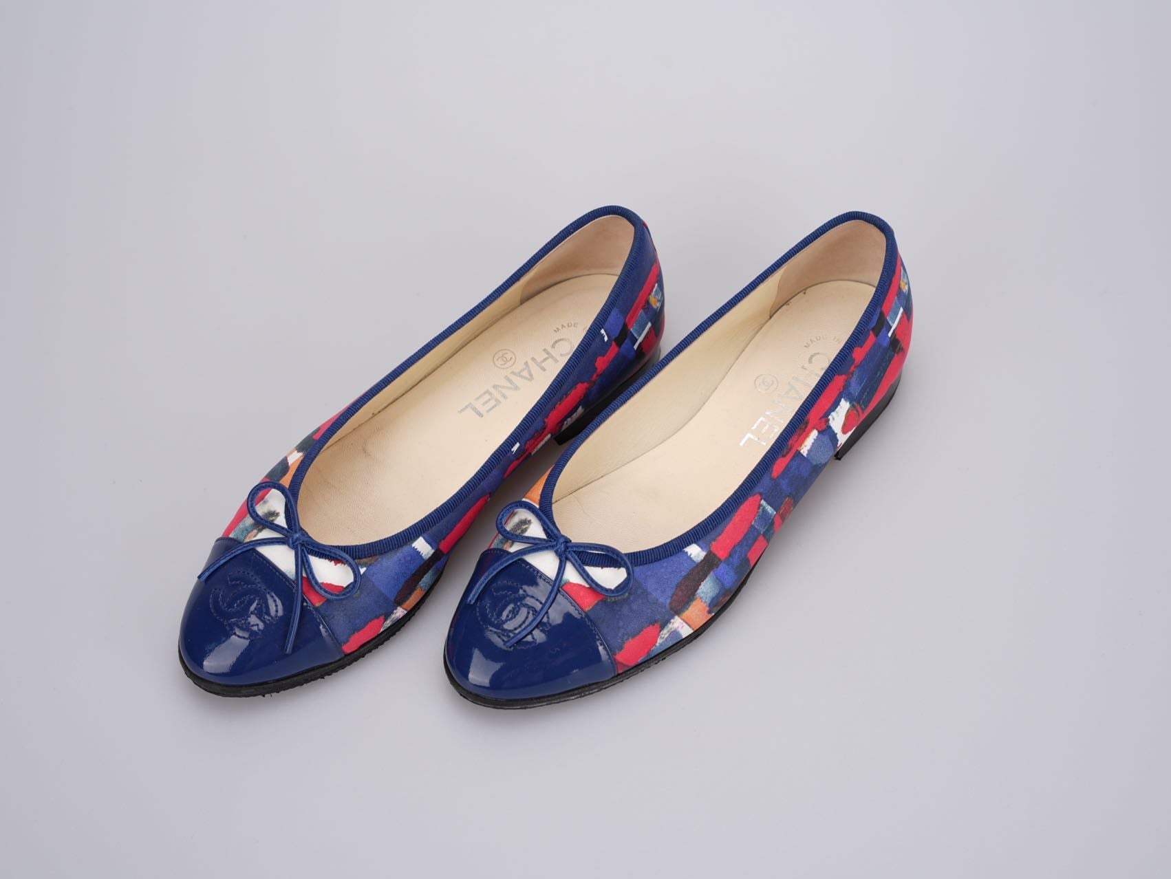 Chanel Multicolor Abstract Patent CC Cap Toe Ballerina Flats Size 37