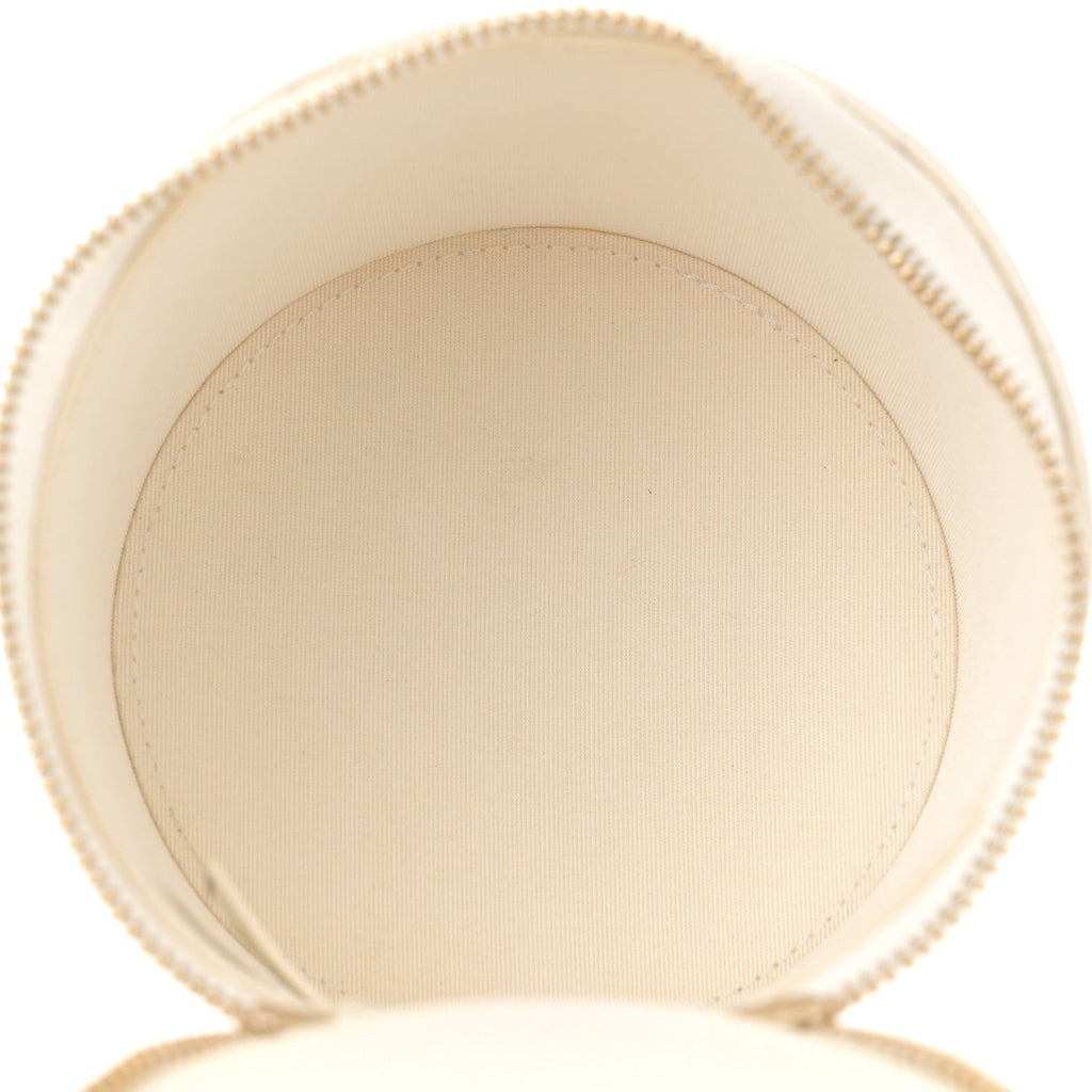 Lambskin Quilted Round Small Vanity Case With Chain White Black