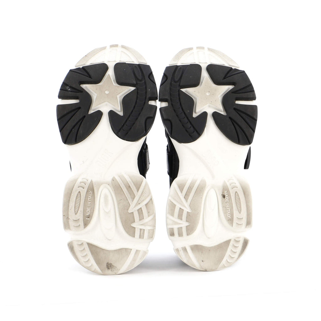 Women's D-Wander Sneakers Leather