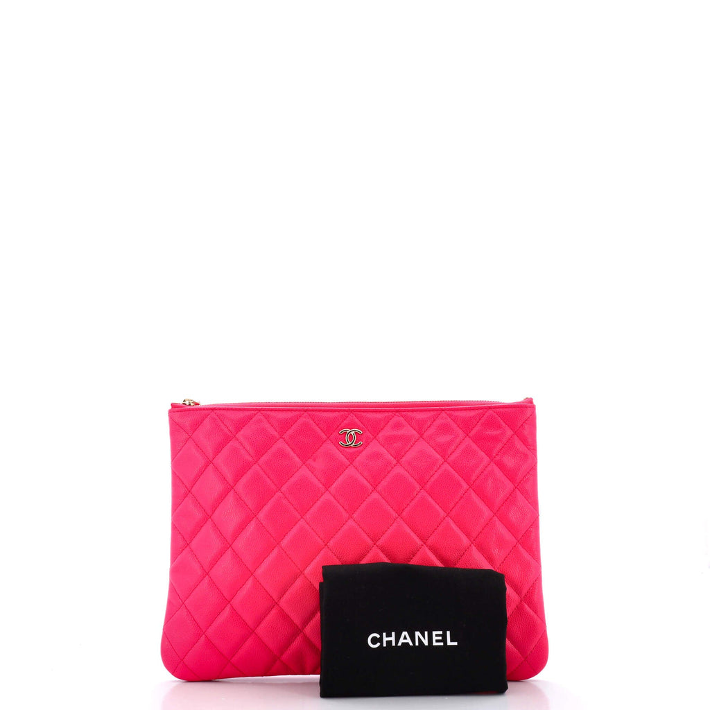 O Case Clutch Quilted Caviar Medium