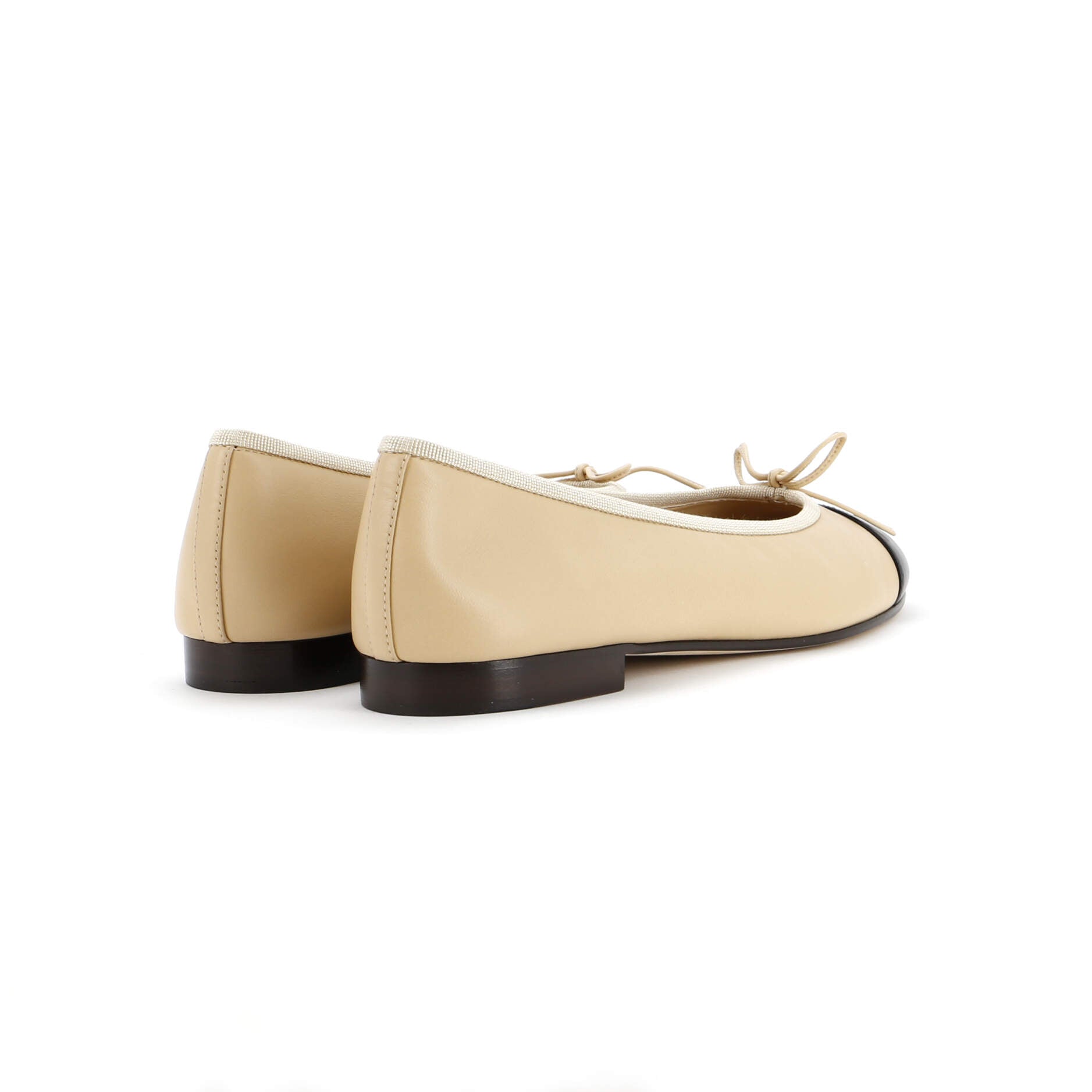 Women's CC Cap Toe Bow Ballerina Flats Leather