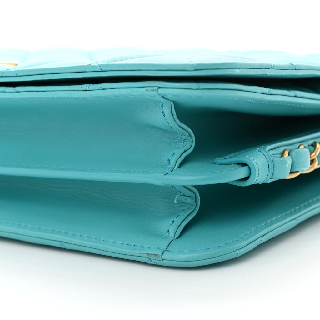 Calfskin Quilted Medium Everyday Chic Single Flap Turquoise