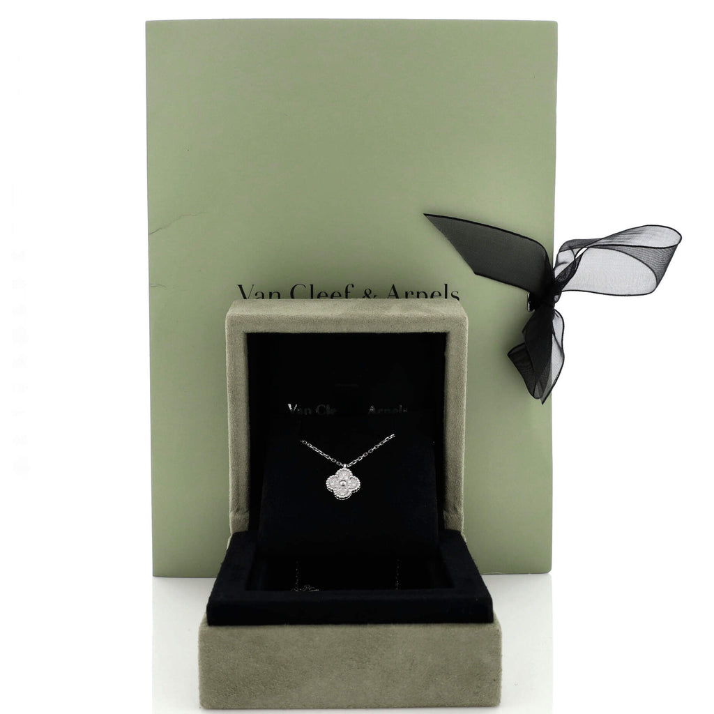 Sweet Alhambra Pendant Necklace 18K White Gold with Diamonds