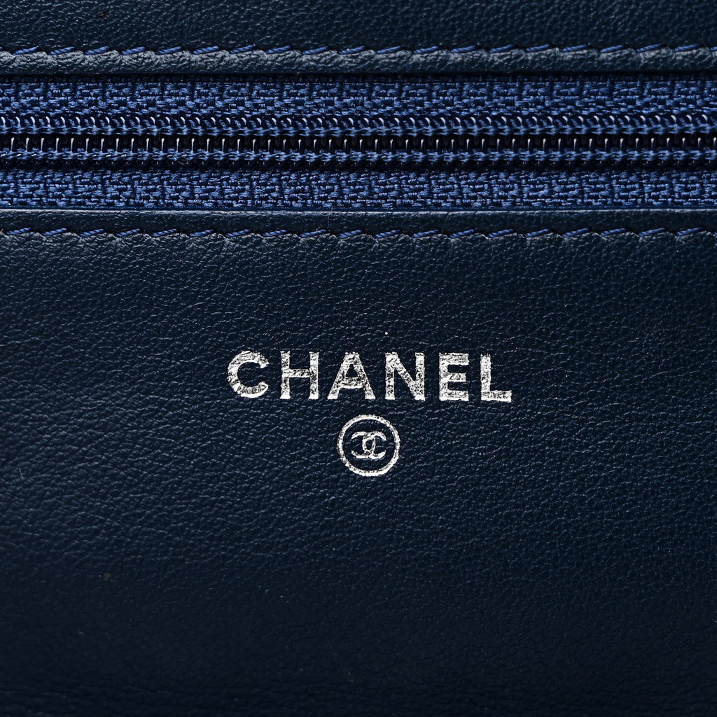 Patent Quilted Wallet On Chain WOC Blue