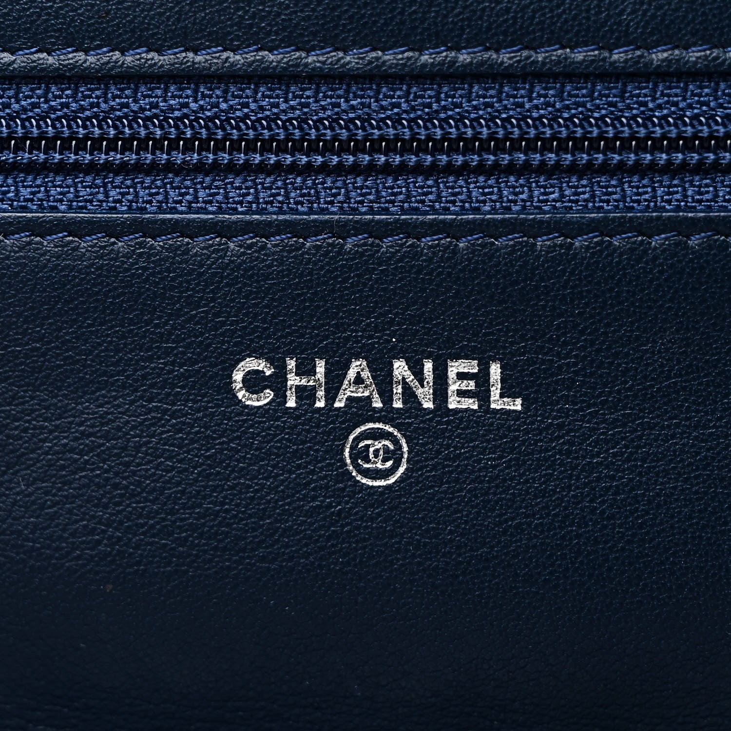 Patent Quilted Wallet On Chain WOC Blue