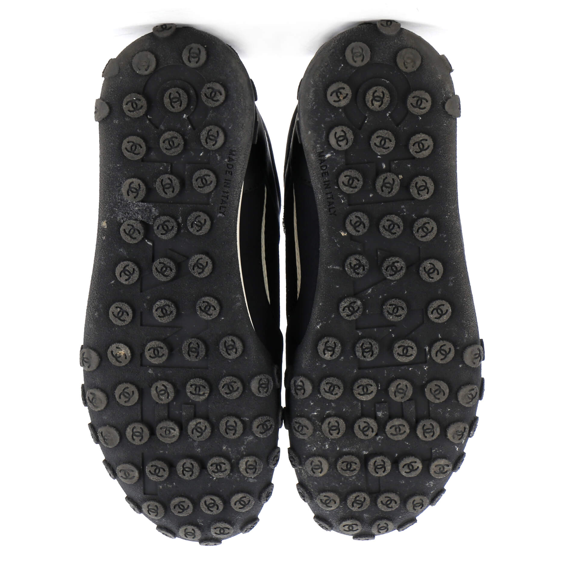 Women’s CC Logo Low-Top Sneakers Leather and Fabric with Suede