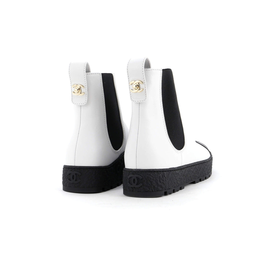 Women's CC Turnlock Cap Toe Chelsea Boots Leather