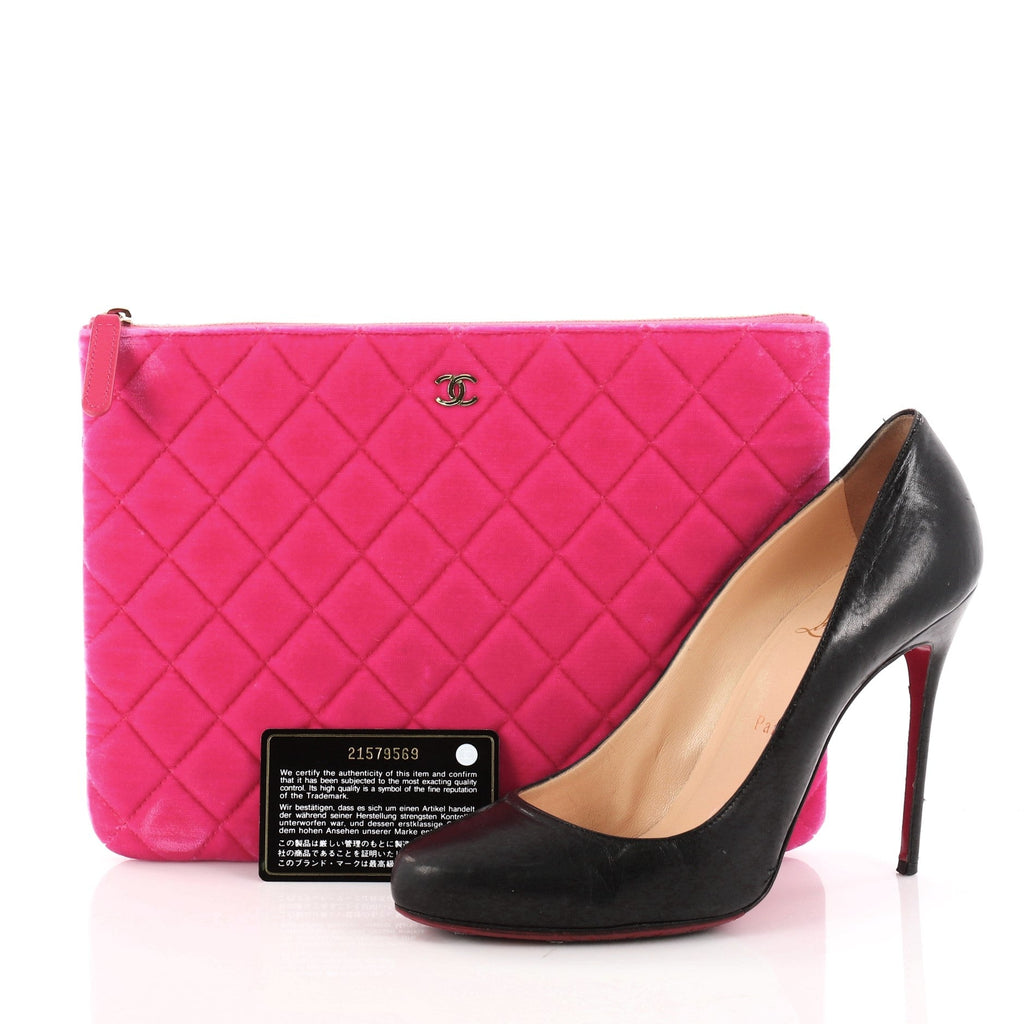 O Case Clutch Quilted Velvet Medium