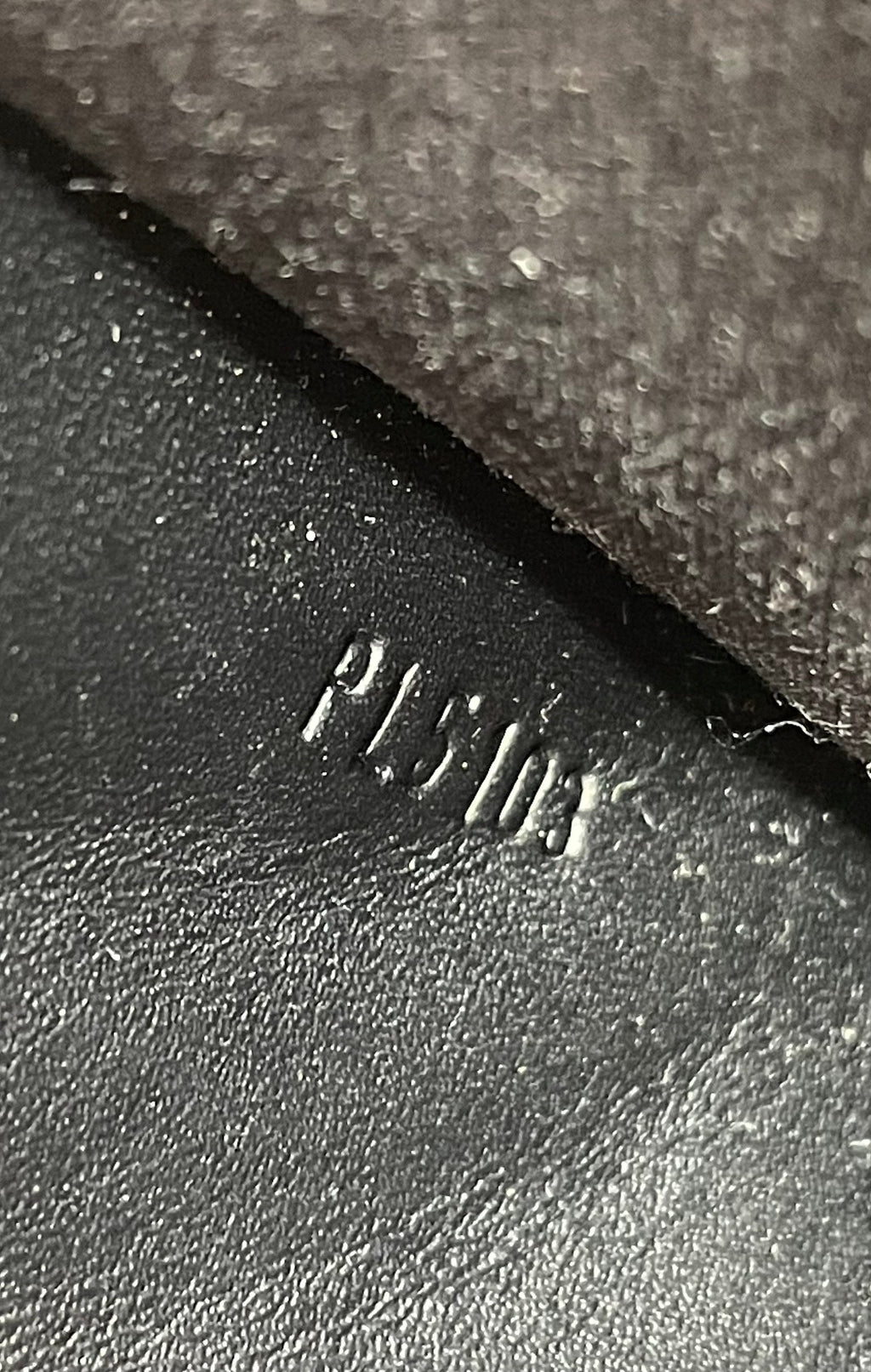 Louis Vuitton Louise Clutch Patent Long
