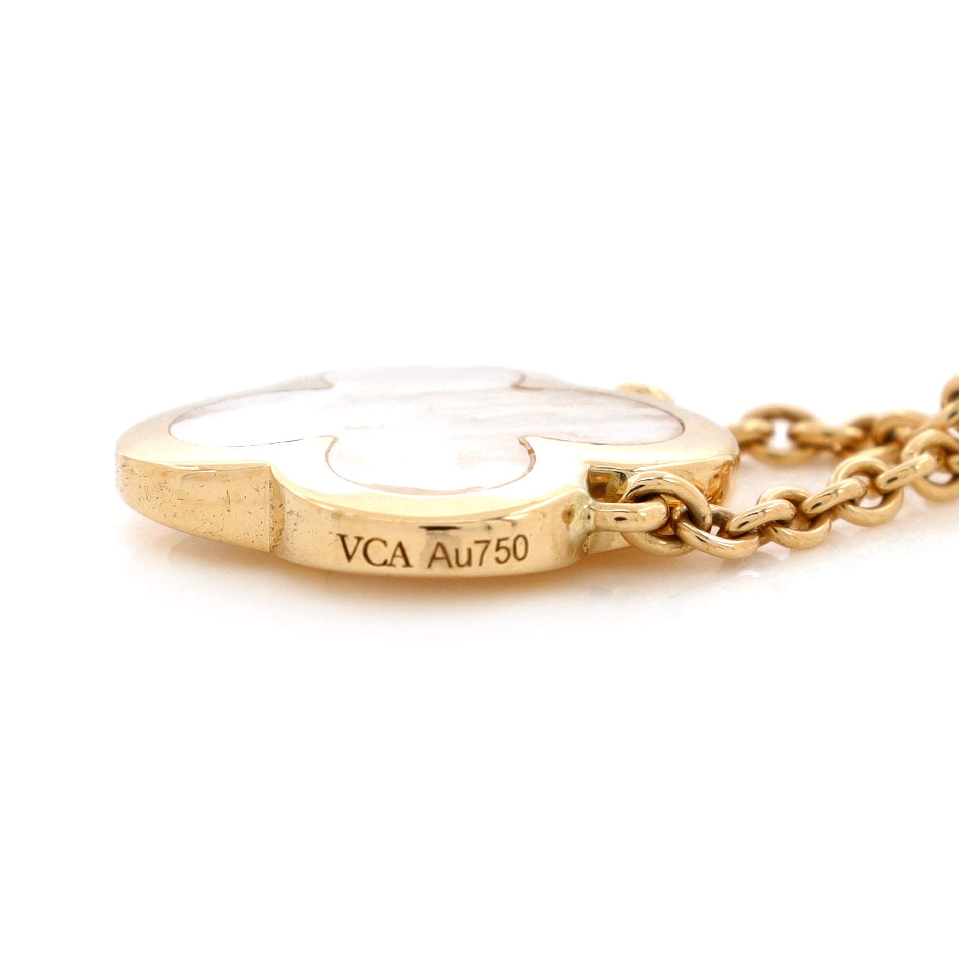 Pure Alhambra Pendant Necklace 18K Yellow Gold and Mother of Pearl