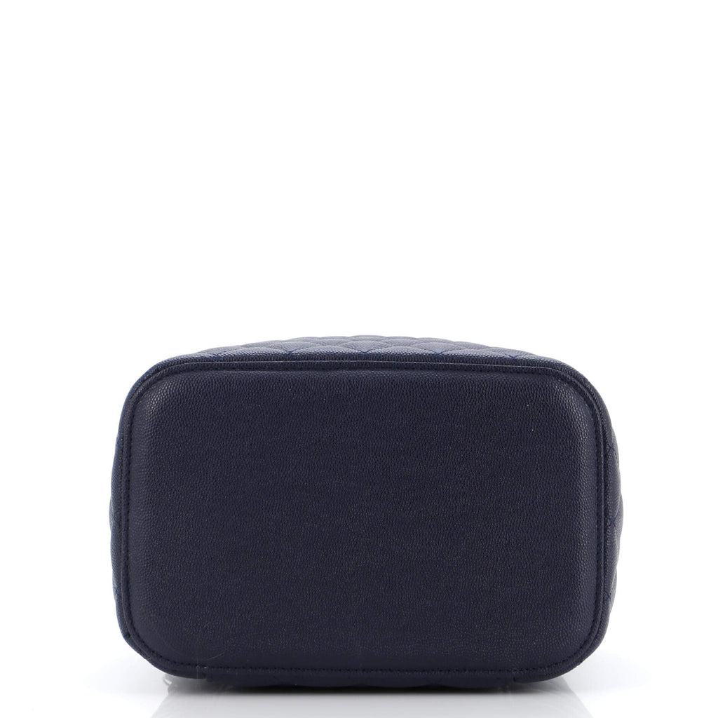 Classic Vanity Case Quilted Caviar Medium