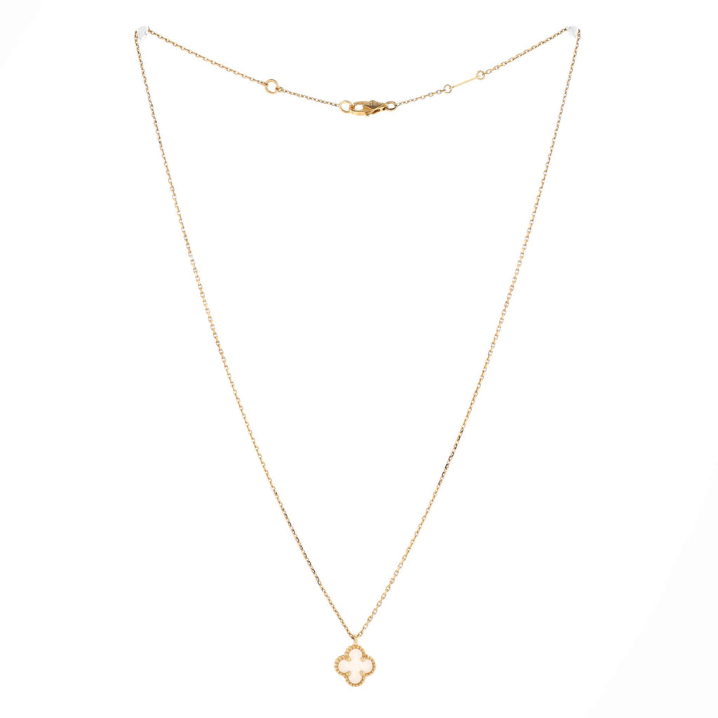 Sweet Alhambra Pendant Necklace 18K Yellow Gold and Mother of Pearl