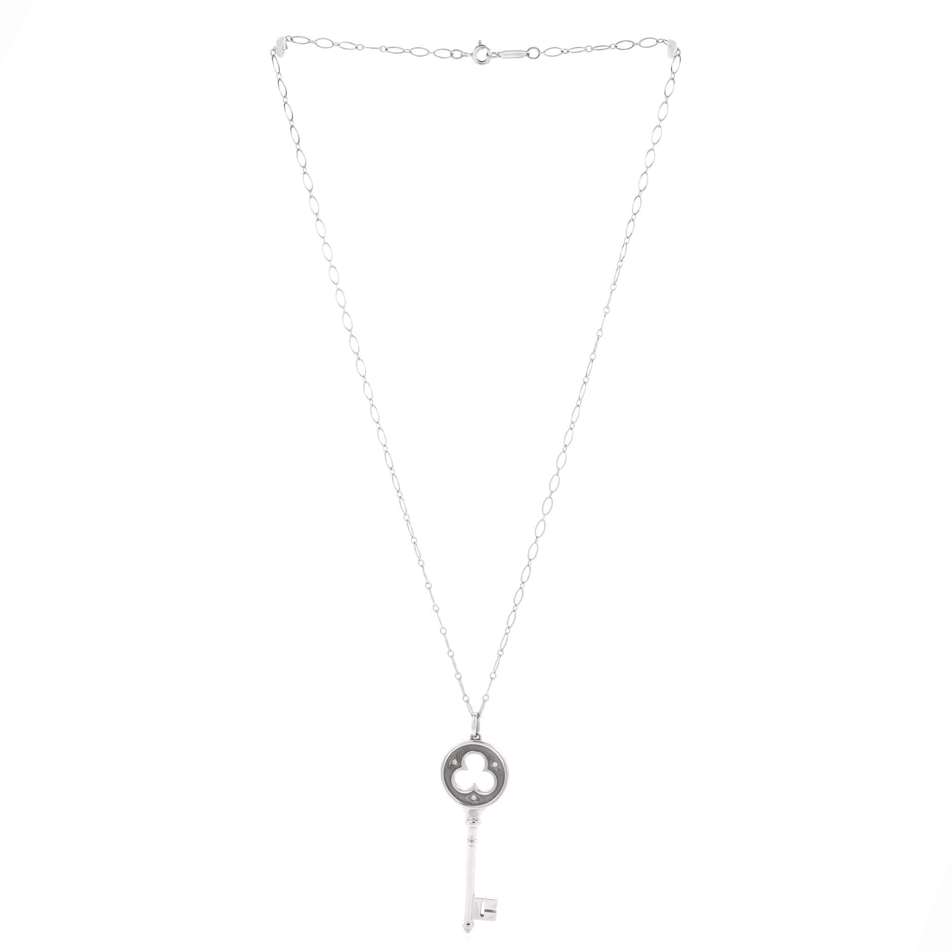 Trefoil Key Pendant Necklace 18k White Gold with 3 Diamonds