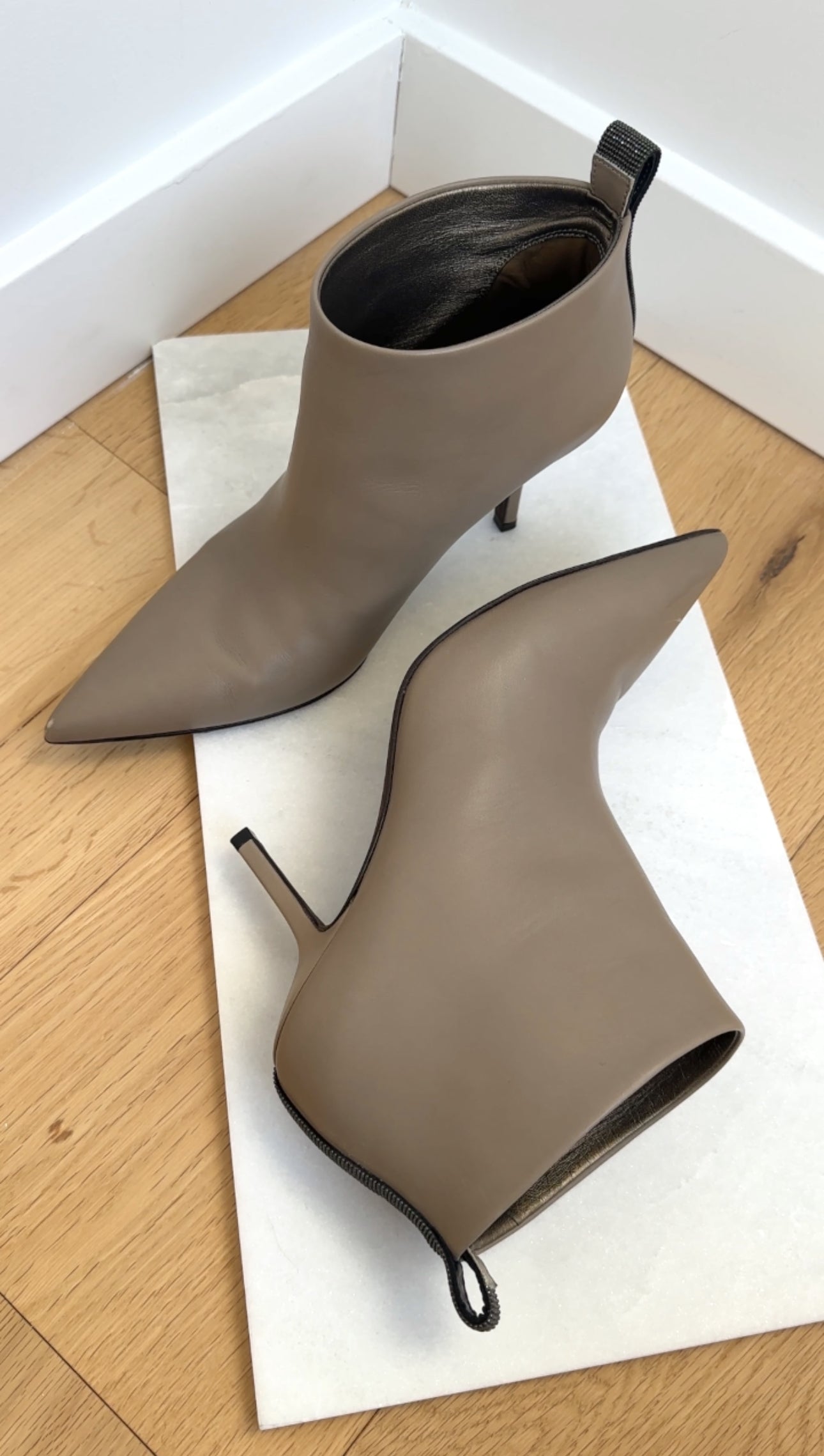 Brunello Cucinelli Taupe Leather Pointed Monili Ankle Boot - 37