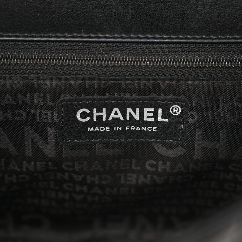 Lambskin Quilted Lady Graphic Flap Black