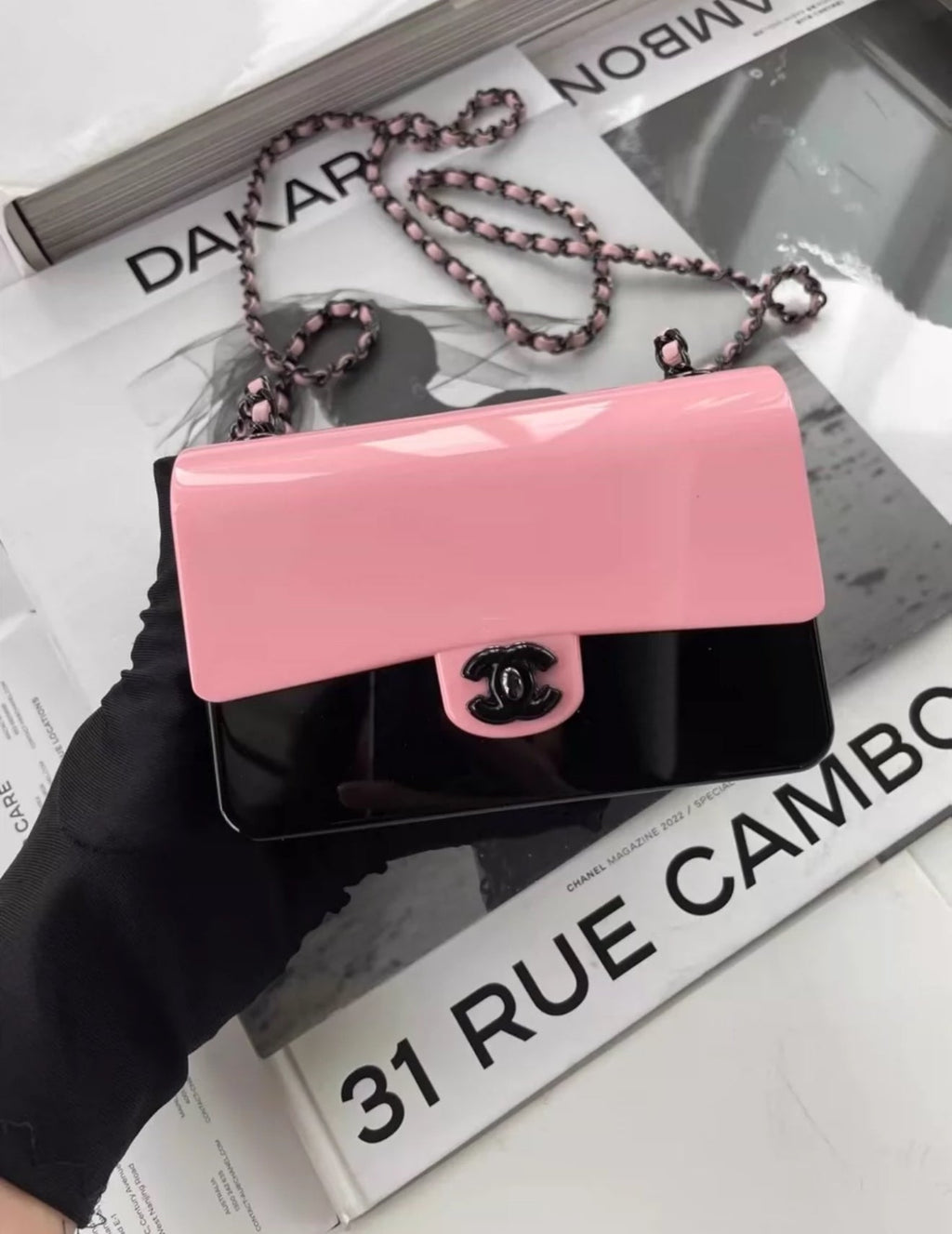 Chanel 21 black and Pink acrylic box minaudière