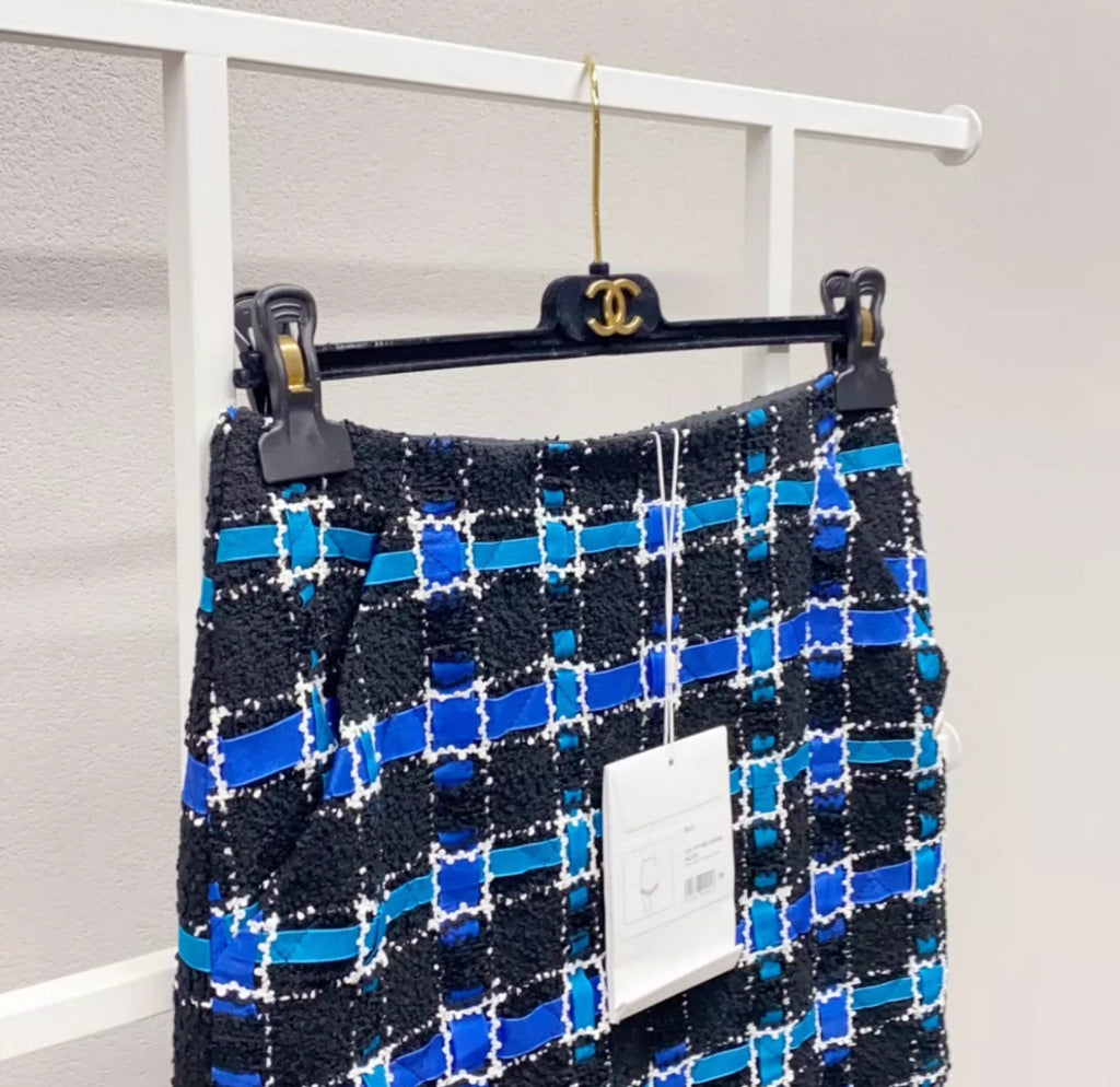 Chanel 22C Black, Blue, Turquoise & white Embroidered Tweed Skirt