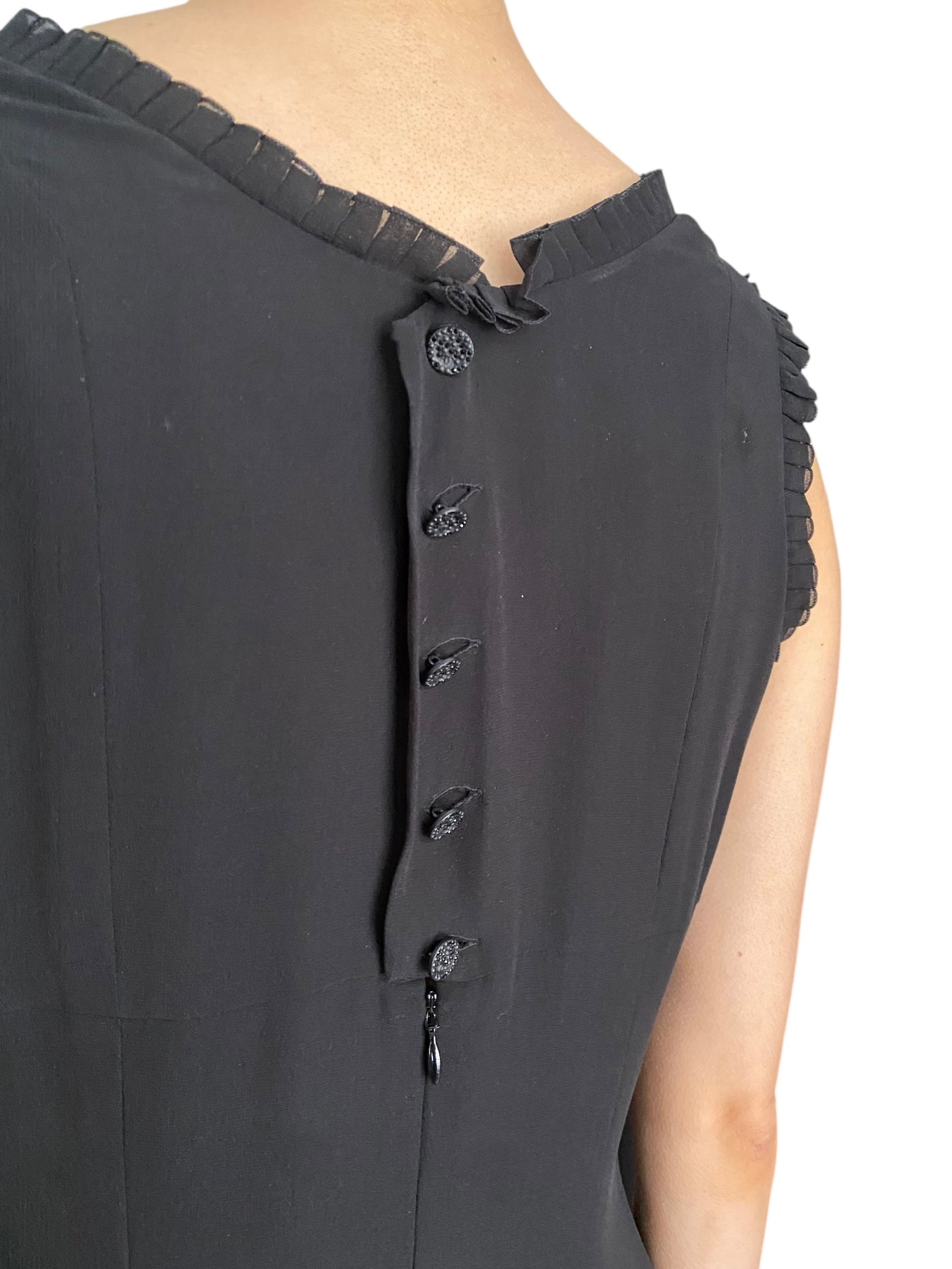 Chanel 02A Sleeveless Black Silk Pleat Trim Dress - FR42 / M / 8