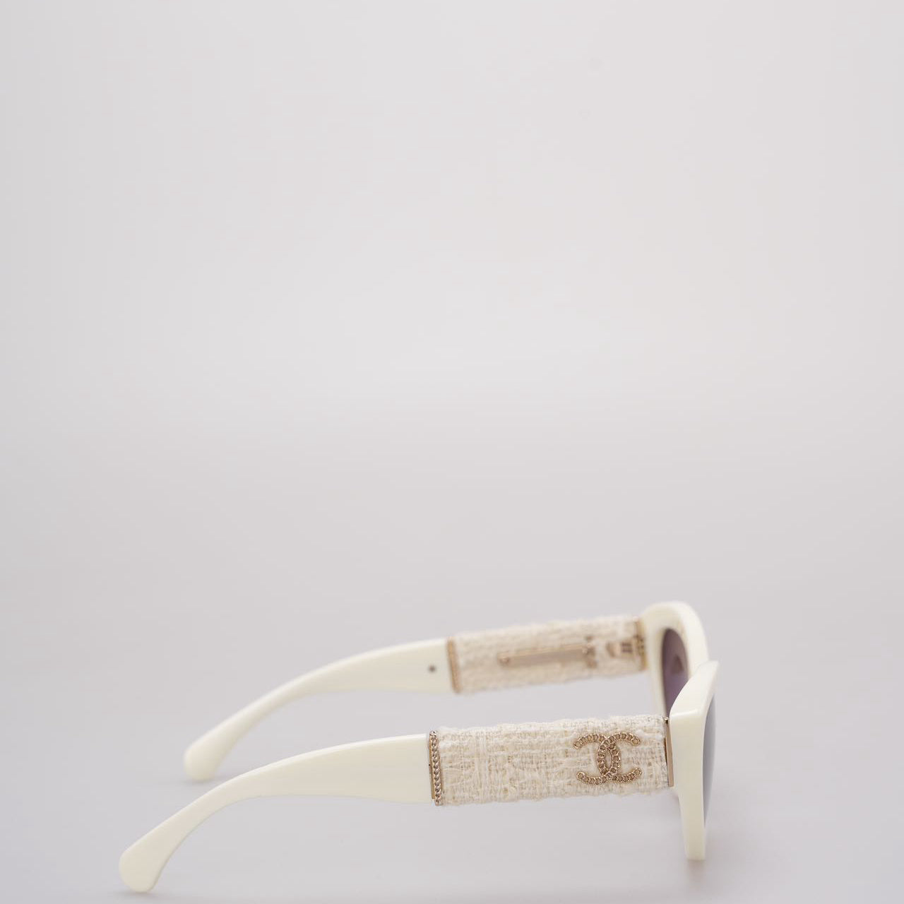 Chanel Acetate Tweed Wool CC Chain Sunglasses 5513-A White
