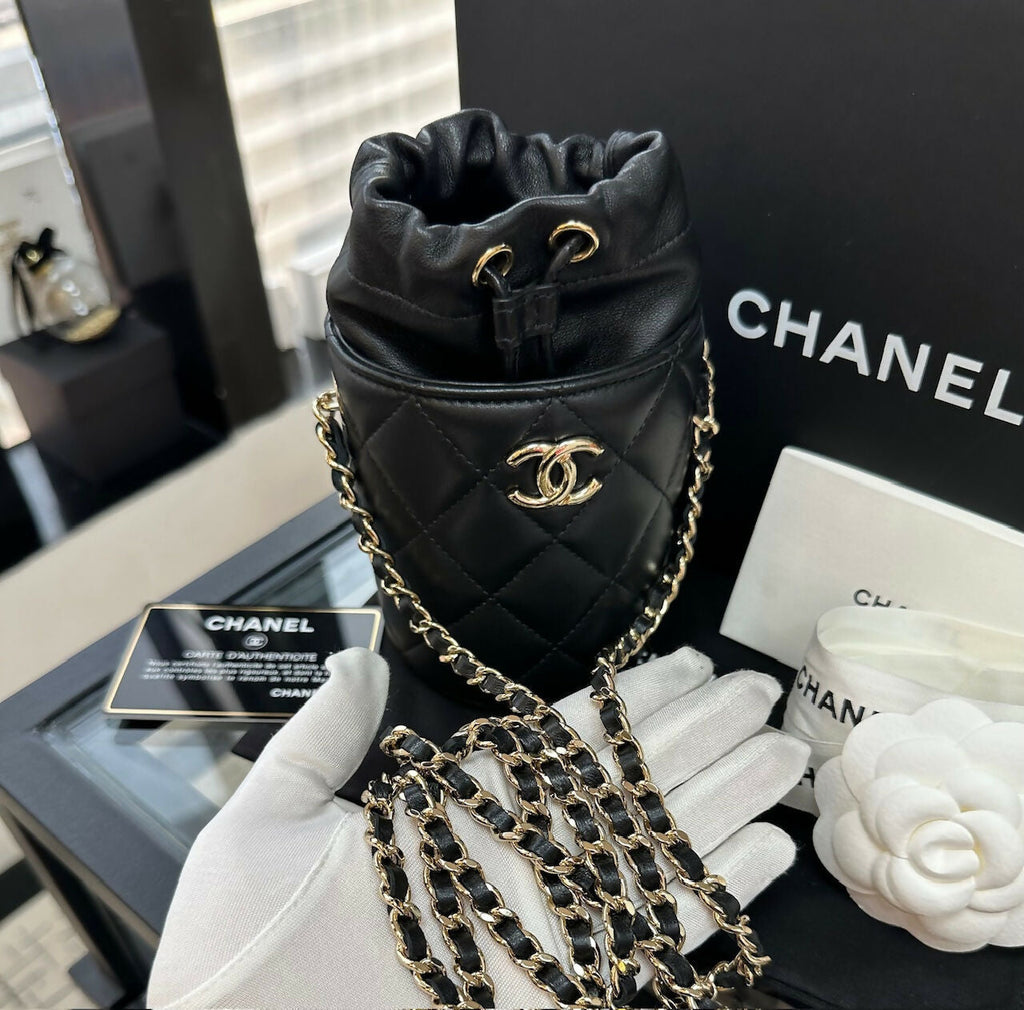 Chanel(21)Mini Bucket(612) Bag