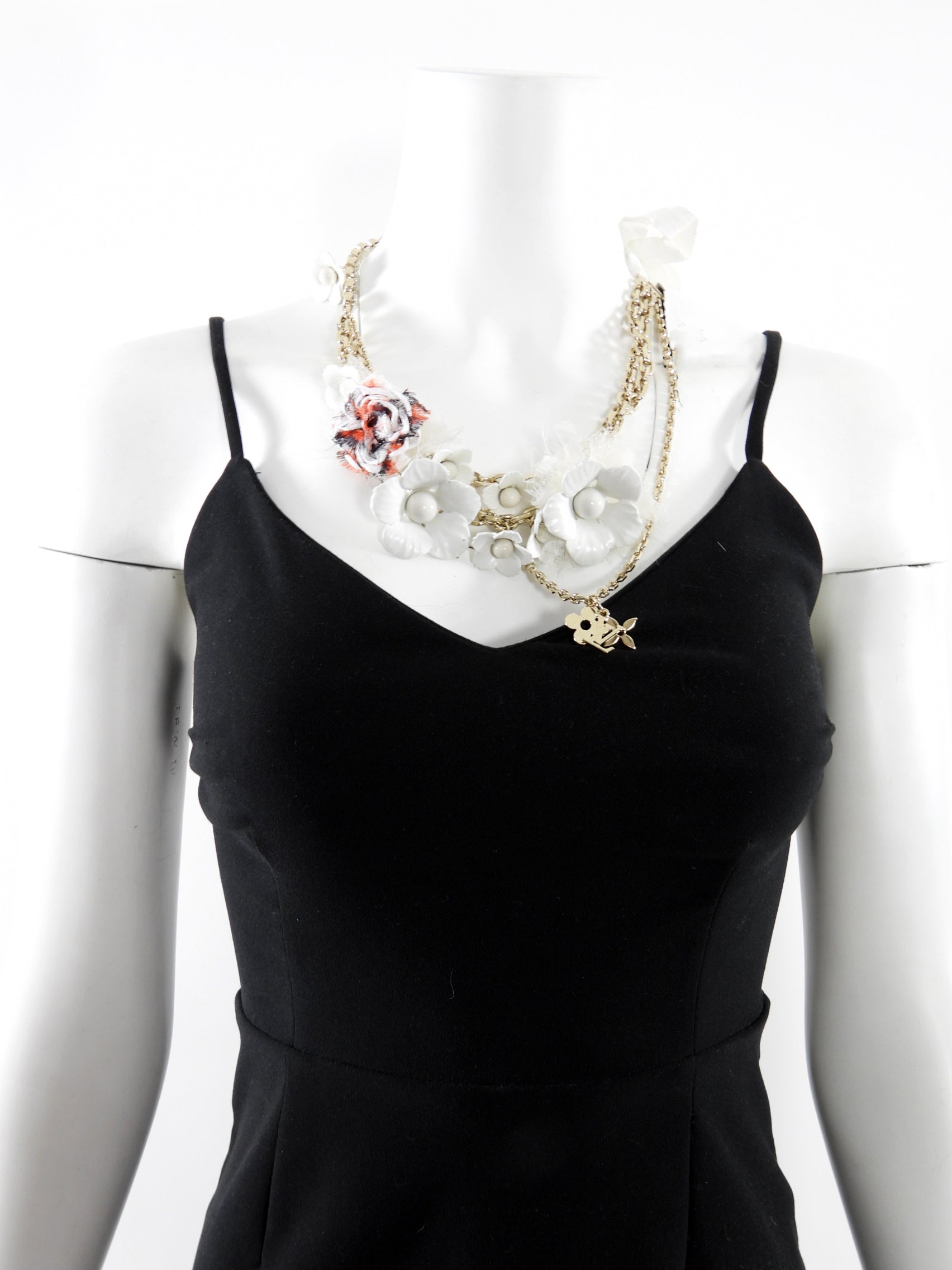 Louis Vuitton Vintage Fall 2005 Red and White Chain Crystal Flower Ribbon Necklace