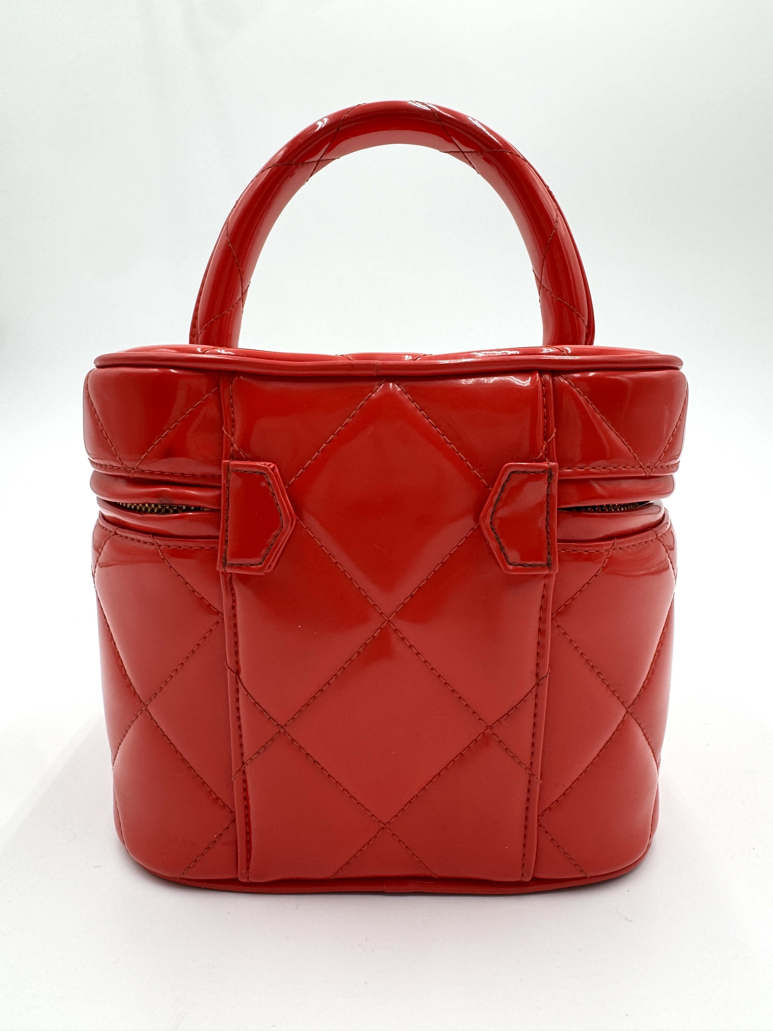 Chanel 1995 Vintage Barbie Red Heart-Mirror Vanity Case Bag