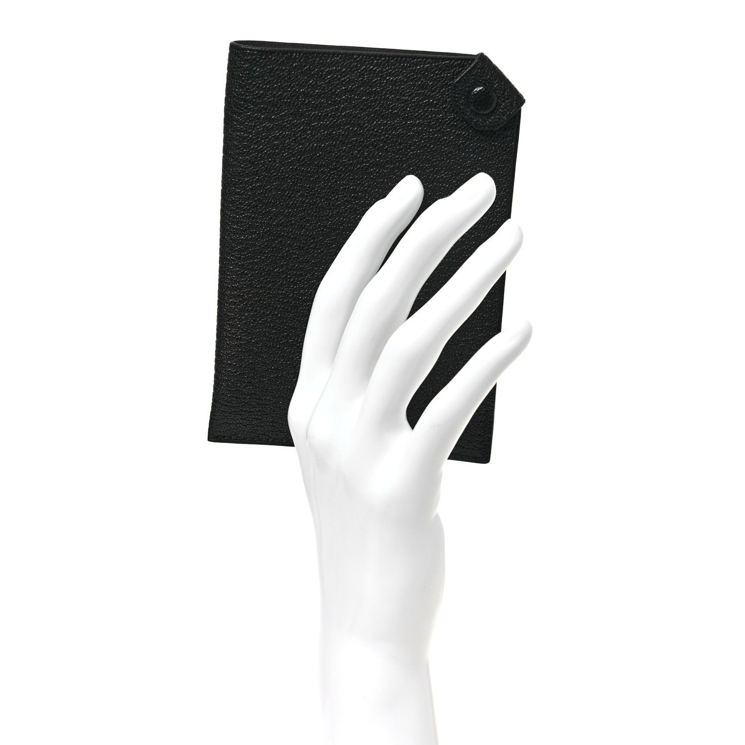Chevre Mysore Tarmac PM Passport Holder Black