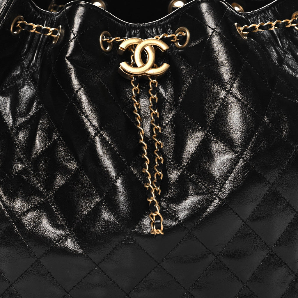 Shiny Crumpled Calfskin Quilted Medium Chanel 25 Handbag Black