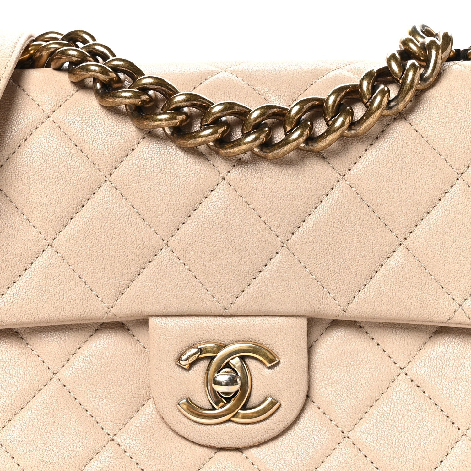 Shiny Sheepskin Quilted Small Trapezio Flap Beige