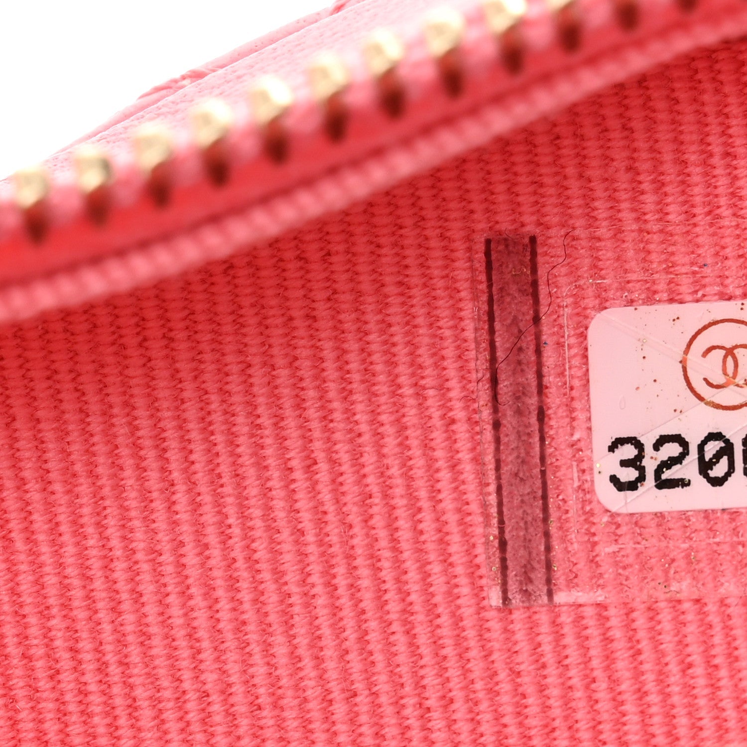 Lambskin Quilted CC In Love Heart Clutch With Chain Pink