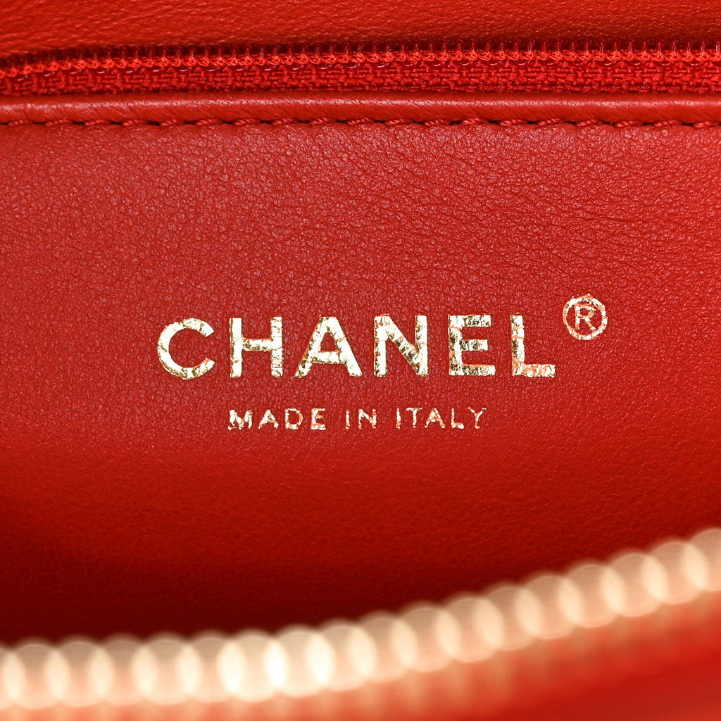 Calfskin Chevron Quilted Large Medal Flap Red