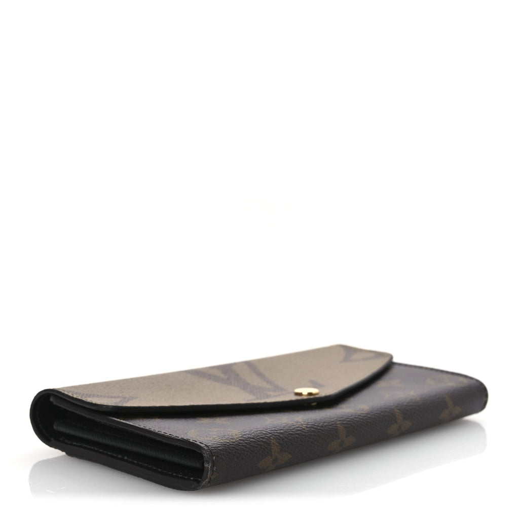 Reverse Monogram Giant Sarah Wallet