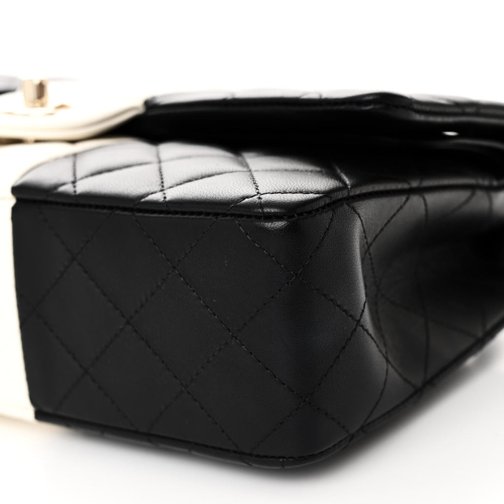 Lambskin Quilted Medium Double Flap Black White