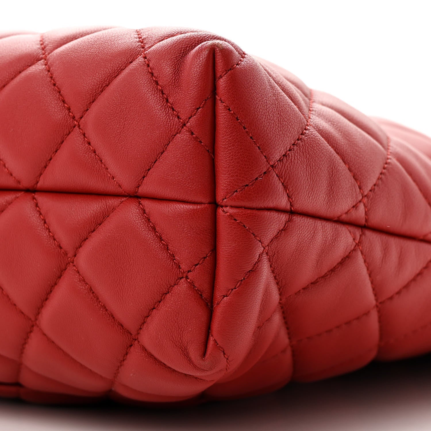 Lambskin Quilted Urban Delight Tote Red