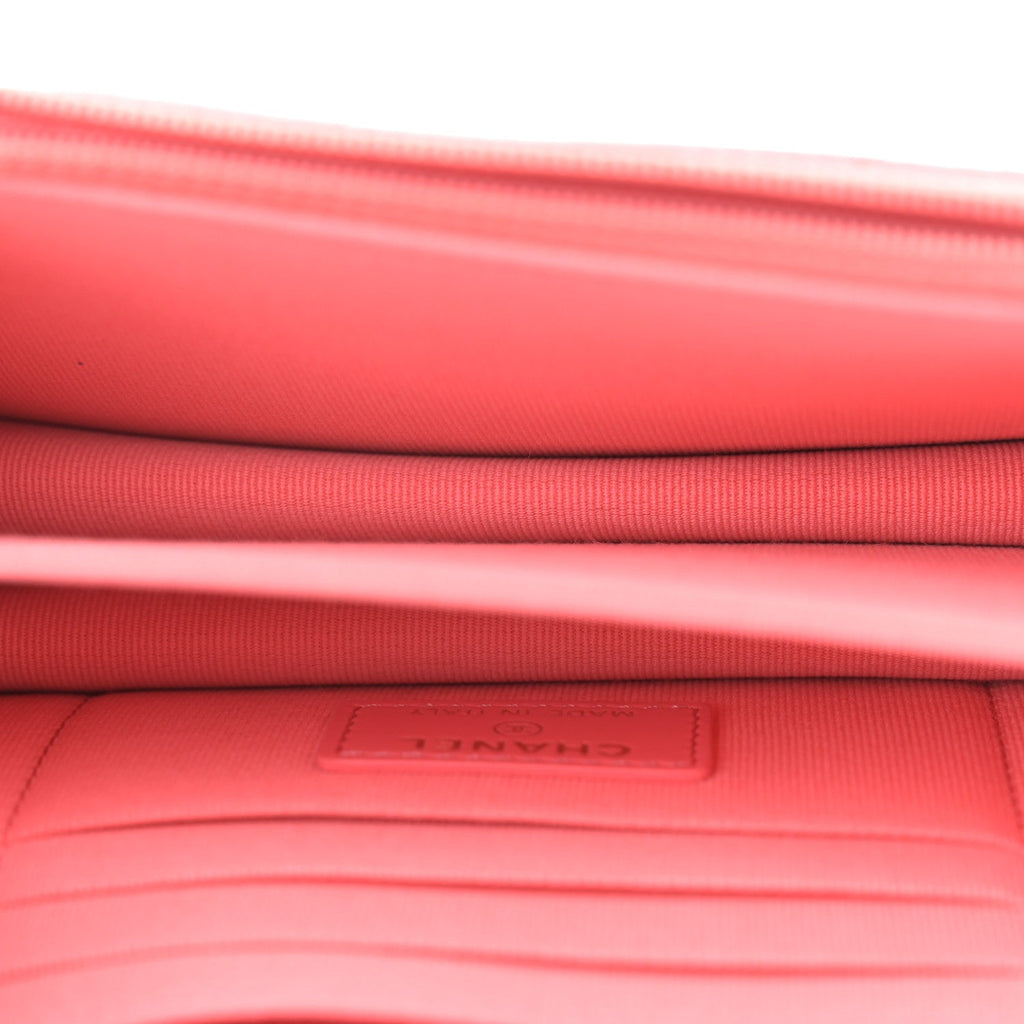 Lambskin Enamel Quilted Pending CC Clutch With Chain Pink
