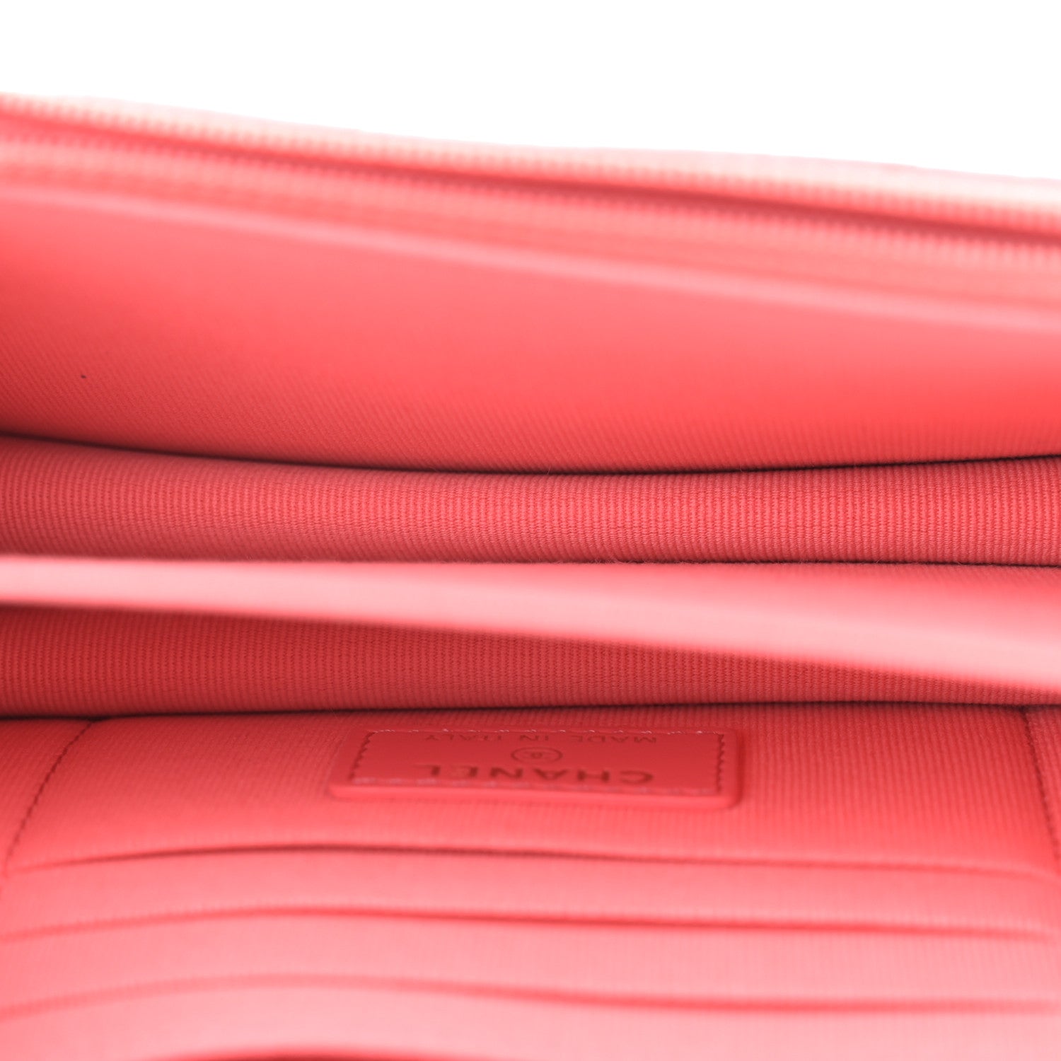 Lambskin Enamel Quilted Pending CC Clutch With Chain Pink