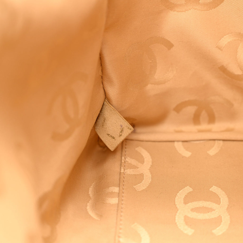 Calfskin Wild Stitch Medium Tote Beige