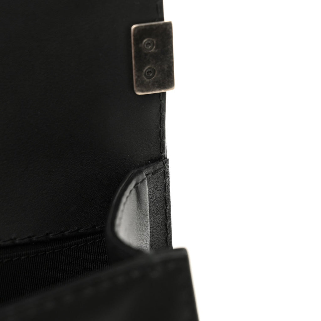 Calfskin Stitched Medium Boy Flap Black