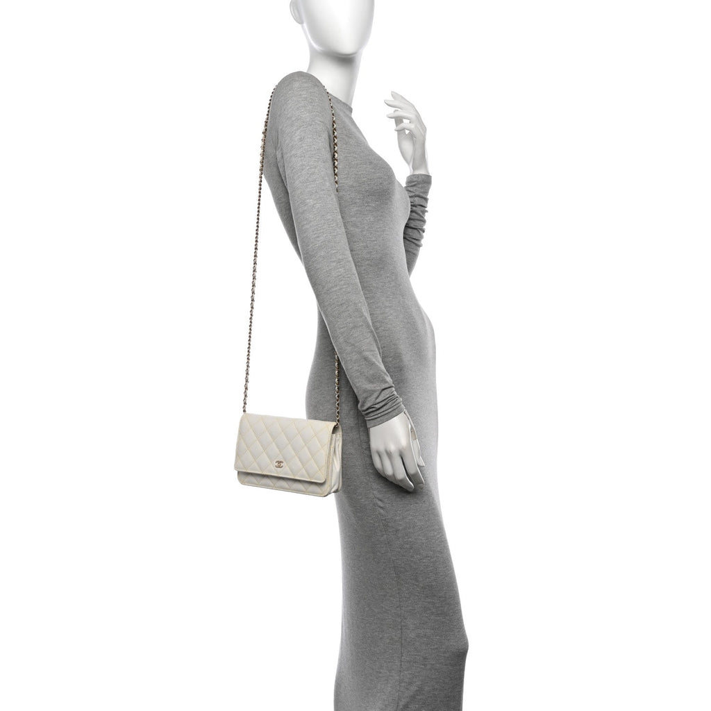 Caviar Quilted Wallet On Chain WOC White